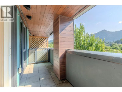 37881 CLEVELAND Avenue | Squamish British Columbia | Slide Image Twelve