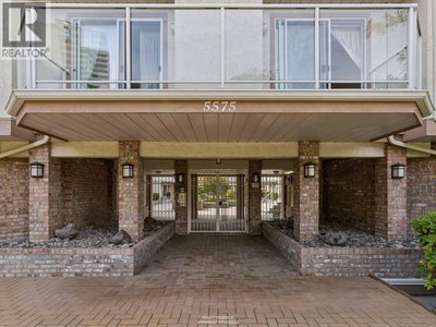 5575 PATTERSON Avenue | Burnaby British Columbia | Slide Image Three