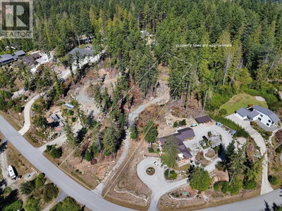 4547 FLAGSHIP Road | Garden Bay British Columbia | Slide Image Six