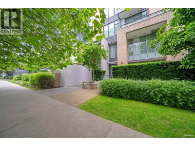 2565 MAPLE Street | Vancouver British Columbia | Slide Image Three