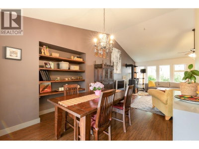 12193 MAKINSON Street | Maple Ridge British Columbia | Slide Image Seven