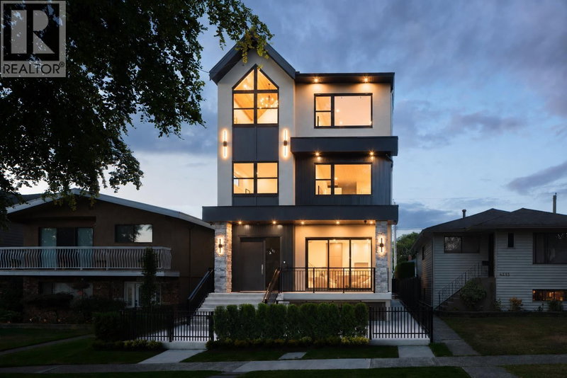 4331 UNION Street Burnaby British Columbia, V5C 2X5 - 6 Bedrooms Condo For Sale