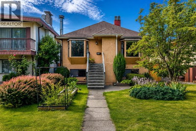 2576 PARKER Street | Vancouver British Columbia | Slide Image One