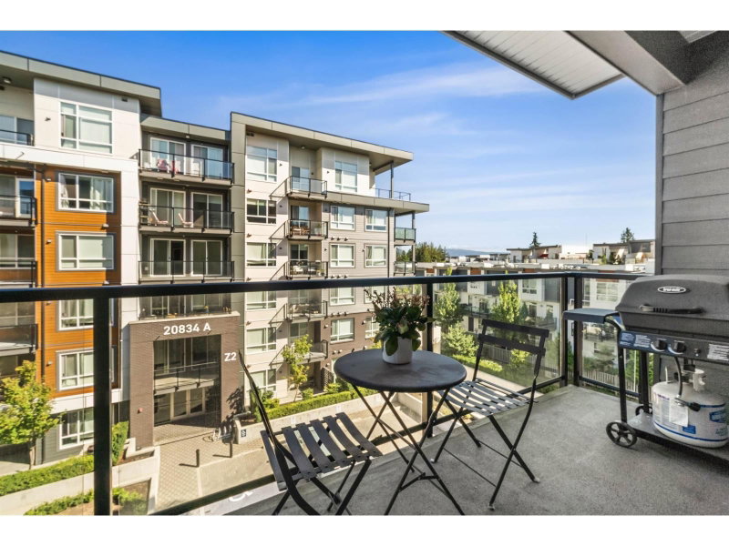 20834 80 Avenue Langley British Columbia, V2Y 0Y6 - 1 Bedroom Condo For Sale