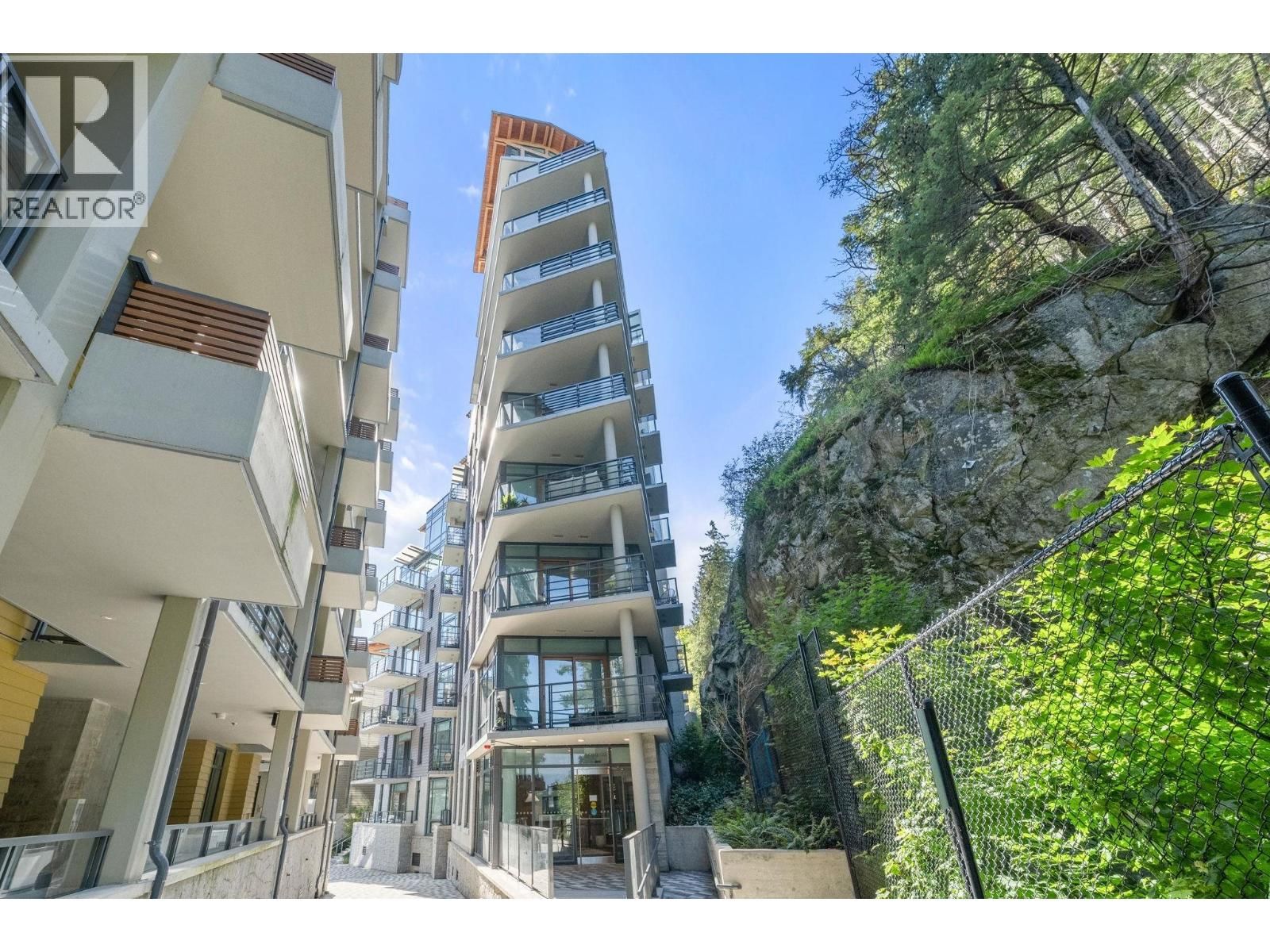 6699 NELSON Avenue, West Vancouver, British Columbia V7W 2B2
