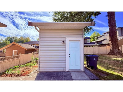9361 124 Street | Surrey British Columbia | Slide Image Forty