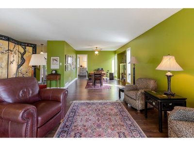 32103 ASHCROFT Drive | Abbotsford British Columbia | Slide Image Ten