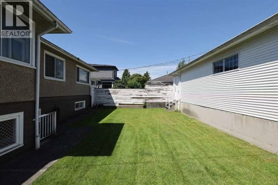 1563 59TH Avenue | Vancouver British Columbia | Slide Image Thirteen