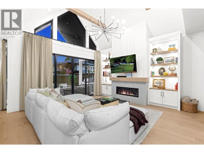 29 50 Street | Delta British Columbia | Slide Image Eight