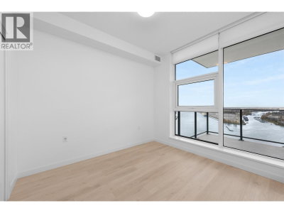 680 QUAYSIDE Drive | New Westminster British Columbia | Slide Image Twelve