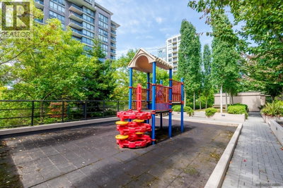 6333 KATSURA Street | Richmond British Columbia | Slide Image Three