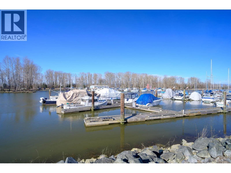4803 48 Avenue Delta British Columbia, V4K 1V2 - 2 Bedrooms Condo For Sale
