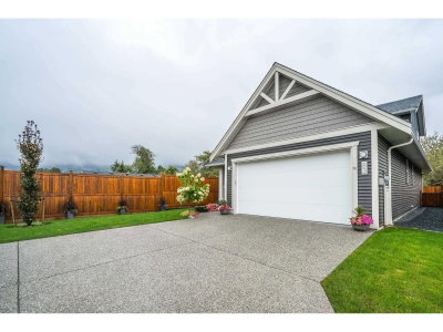 6211 CHILLIWACK RIVER Road | Chilliwack British Columbia | Slide Image Four