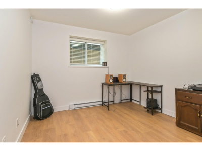 27726 ROUNDHOUSE Drive | Abbotsford British Columbia | Slide Image Twenty-nine