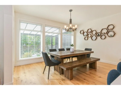 27726 ROUNDHOUSE Drive | Abbotsford British Columbia | Slide Image Six
