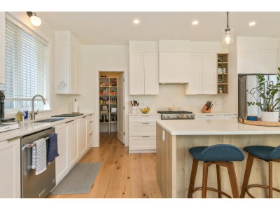 27726 ROUNDHOUSE Drive | Abbotsford British Columbia | Slide Image Nine