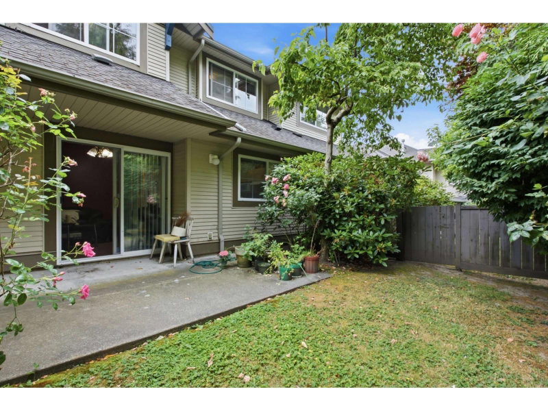 8888 151 Street Surrey British Columbia, V3R 0Z9 - 3 Bedrooms Condo For Sale