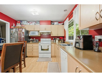 8888 151 Street | Surrey British Columbia | Slide Image Eleven