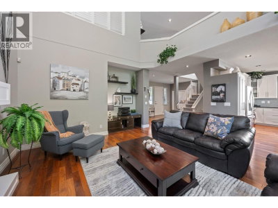 3277 CHARTWELL GRN | Coquitlam British Columbia | Slide Image Ten