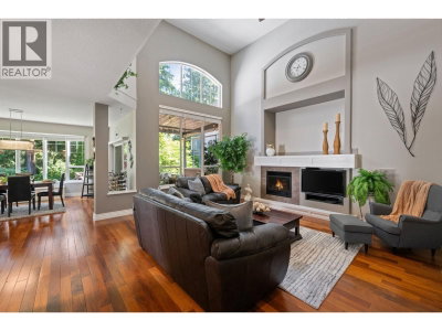 3277 CHARTWELL GRN | Coquitlam British Columbia | Slide Image Eleven