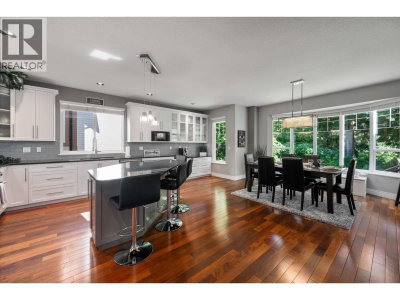3277 CHARTWELL GRN | Coquitlam British Columbia | Slide Image Seventeen
