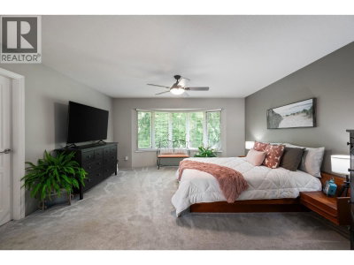 3277 CHARTWELL GRN | Coquitlam British Columbia | Slide Image Twenty-three