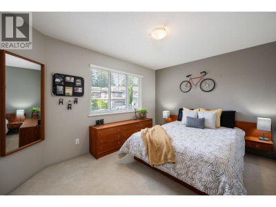 3277 CHARTWELL GRN | Coquitlam British Columbia | Slide Image Twenty-nine
