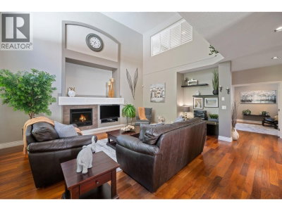 3277 CHARTWELL GRN | Coquitlam British Columbia | Slide Image Nine