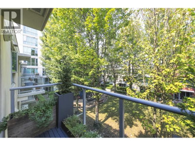 125 MILROSS Avenue | Vancouver British Columbia | Slide Image Thirty