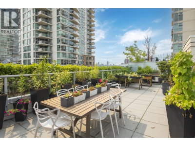 125 MILROSS Avenue | Vancouver British Columbia | Slide Image Seven