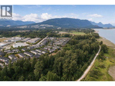 2307 RANGER Lane | Port Coquitlam British Columbia | Slide Image Thirty-five