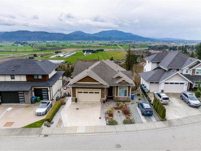 36390 EPWORTH Court | Abbotsford British Columbia | Slide Image Two