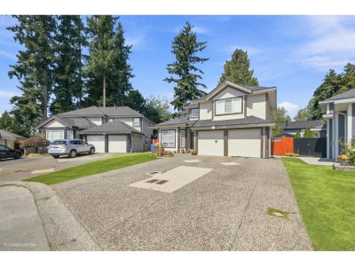 6045 131 Street | Surrey British Columbia | Slide Image Two