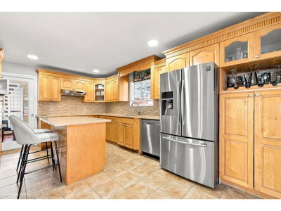 6045 131 Street | Surrey British Columbia | Slide Image Eight
