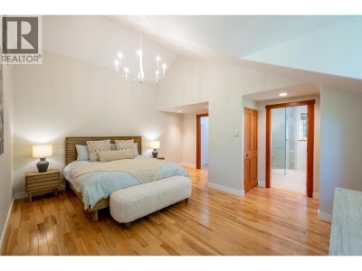3125 HAWTHORNE Place | Whistler British Columbia | Slide Image Twelve