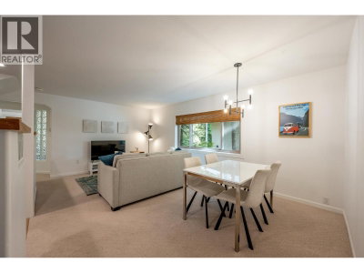 3125 HAWTHORNE Place | Whistler British Columbia | Slide Image Twenty-seven