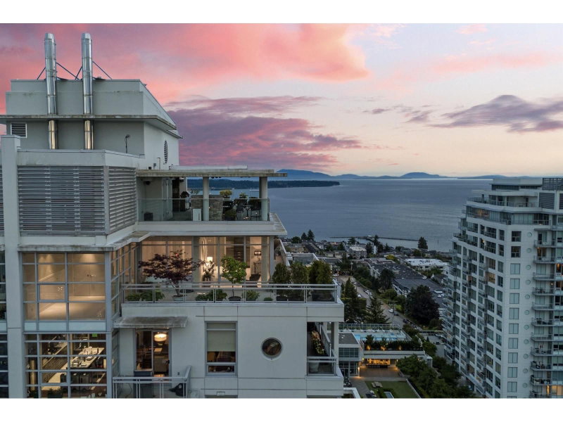 1473 JOHNSTON Road White Rock British Columbia, V4B 0A2 - 2 Bedrooms Condo For Sale