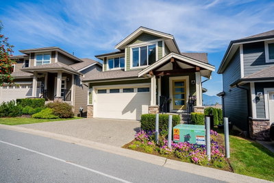 50634 LEDGESTONE Place | Chilliwack British Columbia | Slide Image Two