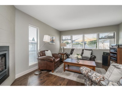 14231 18A Avenue | Surrey British Columbia | Slide Image Nine
