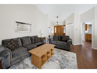 9515 WOODBINE Street | Chilliwack British Columbia | Slide Image Eight