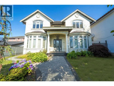 7525 13TH Avenue | Burnaby British Columbia | Slide Image One