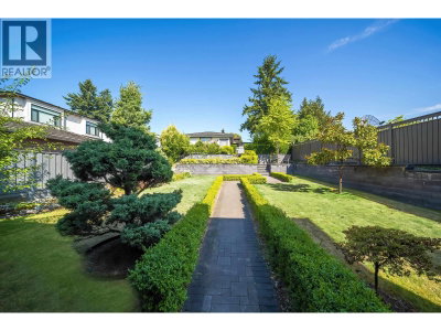 7525 13TH Avenue | Burnaby British Columbia | Slide Image Thirty-four