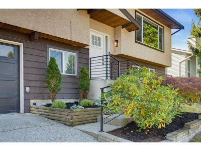 26866 32A Avenue | Langley British Columbia | Slide Image Two