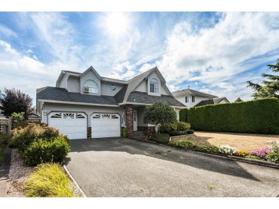 3524 ASHCROFT Drive | Abbotsford British Columbia | Slide Image Two