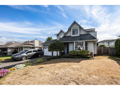 3524 ASHCROFT Drive | Abbotsford British Columbia | Slide Image Three