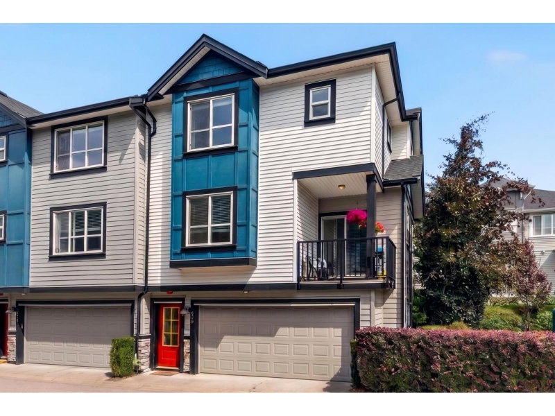 20856 76 Avenue Langley British Columbia, V2Y 0S7 - 2 Bedrooms Condo For Sale