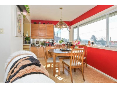 15761 CLIFF Avenue | White Rock British Columbia | Slide Image Six