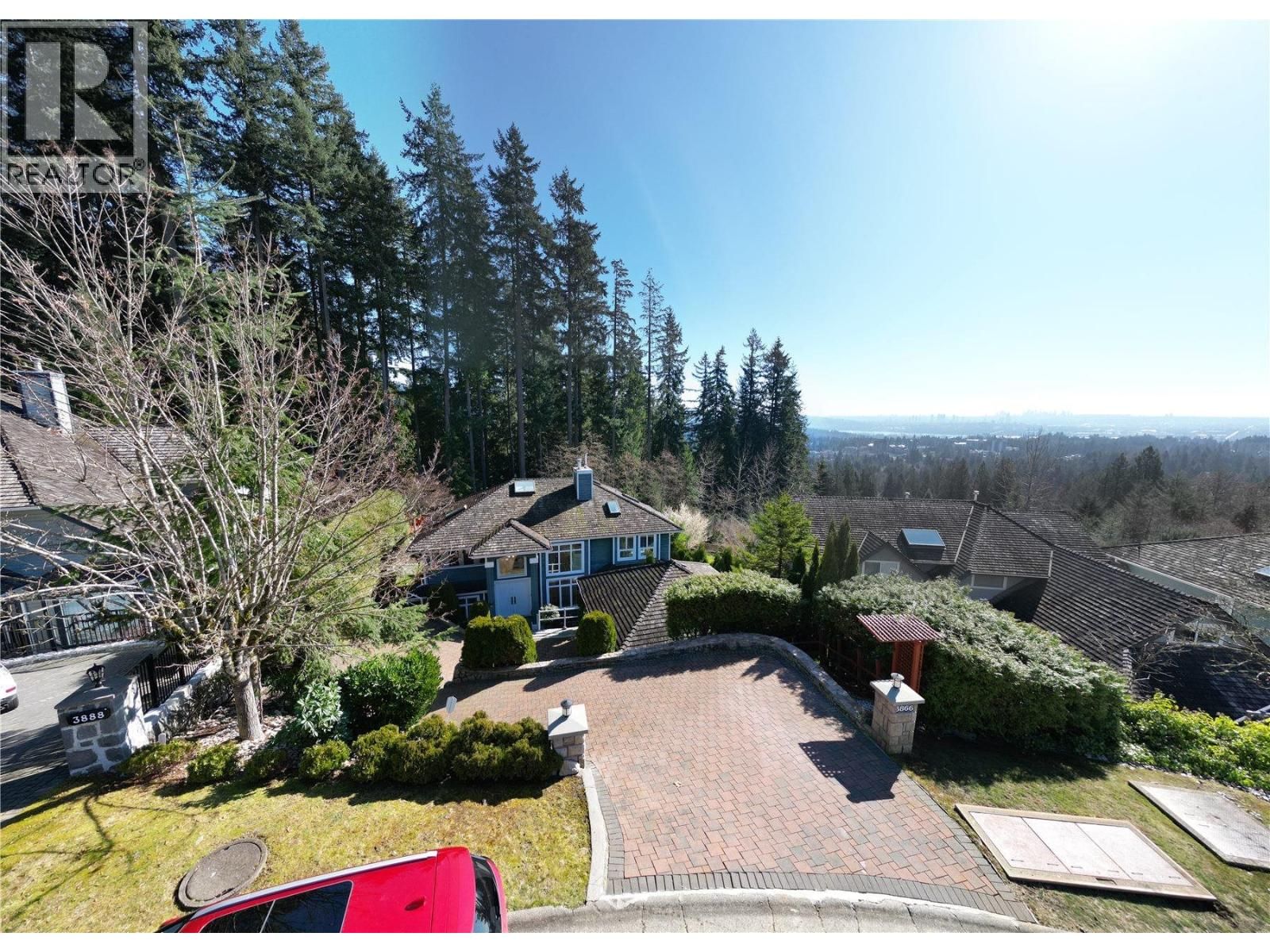 3866 MICHENER Way, North Vancouver, British Columbia V7K 3C7