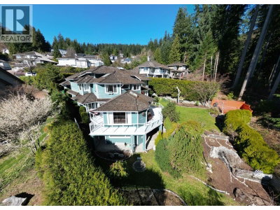 3866 MICHENER Way | North Vancouver British Columbia | Slide Image Thirty