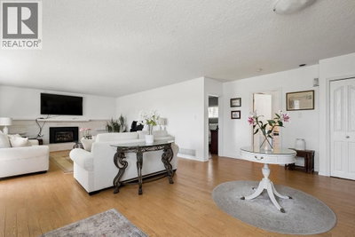 1005 WESTMOUNT Drive | Port Moody British Columbia | Slide Image Fifteen